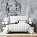 Tapet personalizat watercolor cu figura feminina cu floare in par si accente de albastru baby blue pe un fundal gri baby blue dame