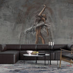 Tapet personalizat fine art cu balerina gratioasa pe un fundal gri inchis si accente aramii combinate cu textura in stil stucco