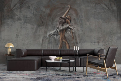 tapet personalizat fine art cu balerina gratioasa pe un fundal gri inchis si accente aramii combinate cu textura in stil stucco