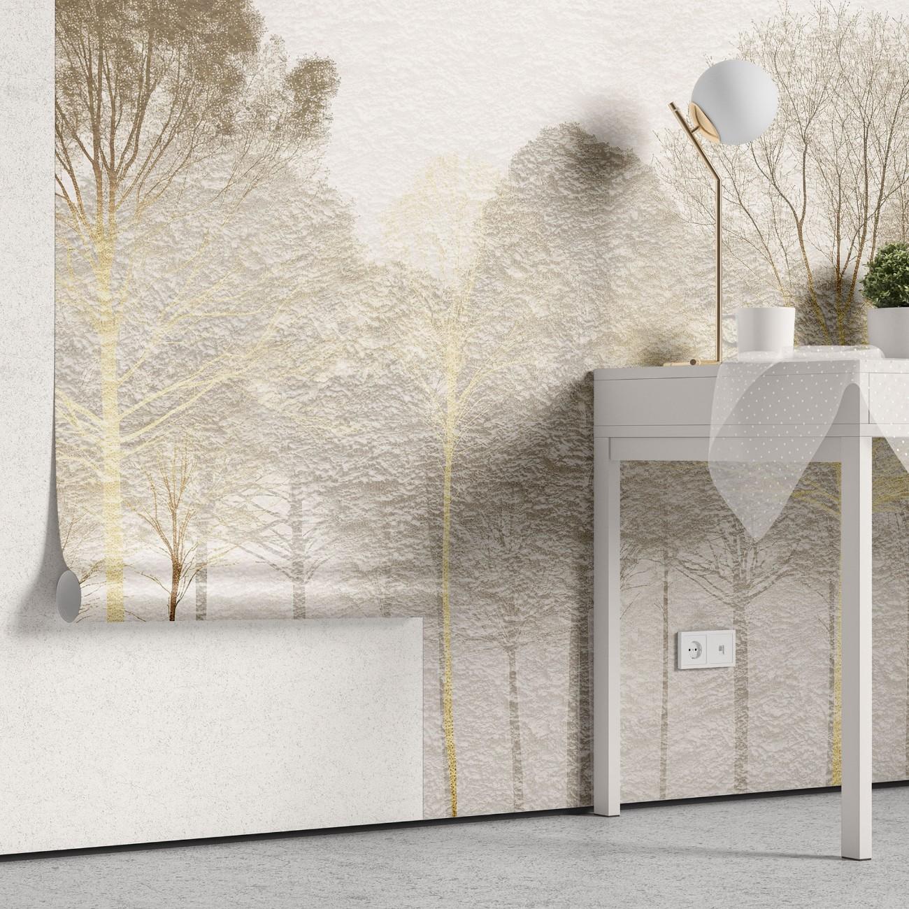 tapet personalizat forest cu o padure de copaci aurii pe un fundal ce imita o tencuiala oferind un contrast elegant si o atmosfera sofisticata stucco forest