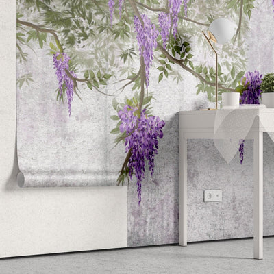 tapet personalizat floral cu flori de wisteria ce acopera un perete creand o imagine luxurianta si un sentiment de gradina interioara wisteria wall