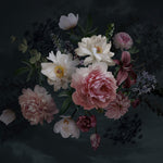 Tapet Personalizat Floral cu buchet floral intr-un fundal intunecat - MIDNIGHT BOUQUET