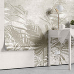 Tapet personalizat leaf cu frunze de palmier bej pe un fundal alb cu design minimalist palm noise