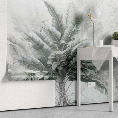 fototapet-personalizat-leaf-cu-copac-tropical-cu-frunze-in-nuante-de-verde-pe-un-fundal-gri-deschis-dreamy-tropical-tree