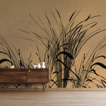 Tapet personalizat leaf cu frunze si pasari stilizate asezate pe fire de trestie pe un fundal de un bej deschis oferind o nota de serenitate si naturalete bird reed light
