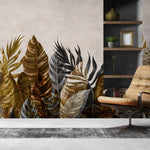 Tapet personalizat leaf cu frunze luxuriante in nuante de auriu gri si negru pe un fundal deschis pentru un aspect modern si elegant brassy tropical