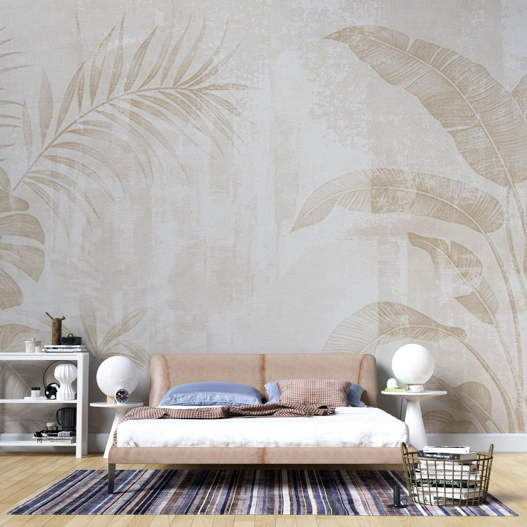 Tapet personalizat leaf cu frunze de palmier in tonuri de bej pe un fundal texturat deschis aducand o atmosfera calda si luminoasa tropical texture