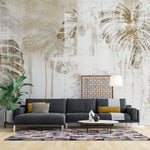Tapet personalizat leaf cu frunze de monstera in tonuri de bej si auriu pe un fundal cu textura aspra pentru un design indraznet si contemporan textured monstera