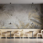 Tapet personalizat leaf cu frunze tropicale in nuante de gri deschis si auriu cu un aspect usor prafuit aducand un plus de eleganta si serenitate dusted tropical leaves