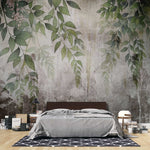 Tapet personalizat leaf cu frunze si ciorchini de flori in nuante de verde violet si roz pe un fundal cu aspect de perete vechi tencuit ideal pentru a crea o atmosfera de gradina interioara cu un aer rustic si boem stucco printed leaves