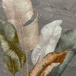 Tapet Personalizat Leaf cu pene colorate pe un fundal texturat stucco - STUCCO FEATHERS UP