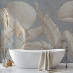 Tapet Personalizat Leaf cu frunze albe cu insertii aurii pe un fundal gri-albastrui - REFINED LEAVES