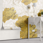 Tapet Japandi cu bujori albi si aurii infloriti si motive japoneze - IMPERIAL GOLD PEONY