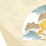 Tapet Japandi cu evantai cu motive japoneze pe un fundal crem - JAPANESE FAN ART