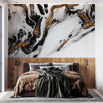 Tapet personalizat marble cu un design fluid de marmura predominant auriu si alb evocand rafinament fluid gold