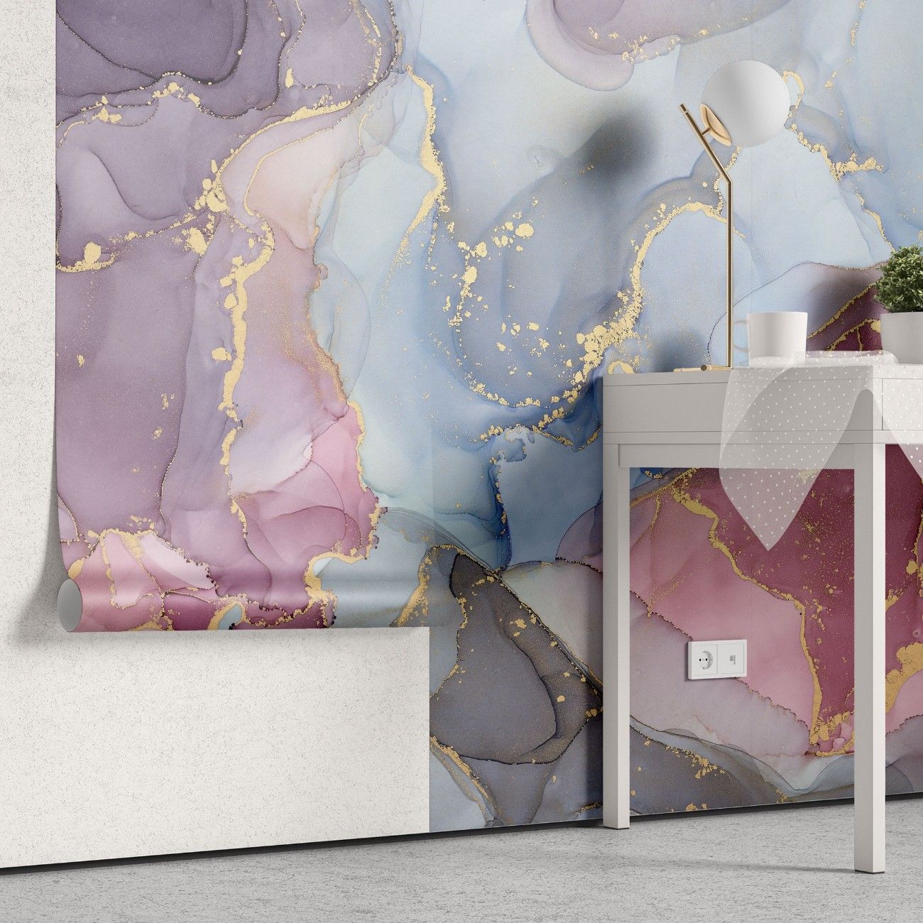 tapet personalizat marble cu o marmura in nuante pale de albastru si gri deschis ce inspira liniste si o atmosfera calma serenity