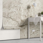 Tapet personalizat marble cu o textura de travertin in nuante calde de bej si crem ideala pentru un stil natural si atemporal travertine