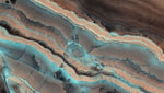 Tapet personalizat marble cu marmura in nuante de turcoaz si maro cald cu modele organice ce inspira armonie tobacco turquoise