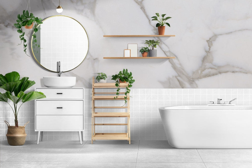 Tapet personalizat marble cu o marmura clasica alba cu linii gri subtile ce ofera un aspect atemporal si elegant blurry marble