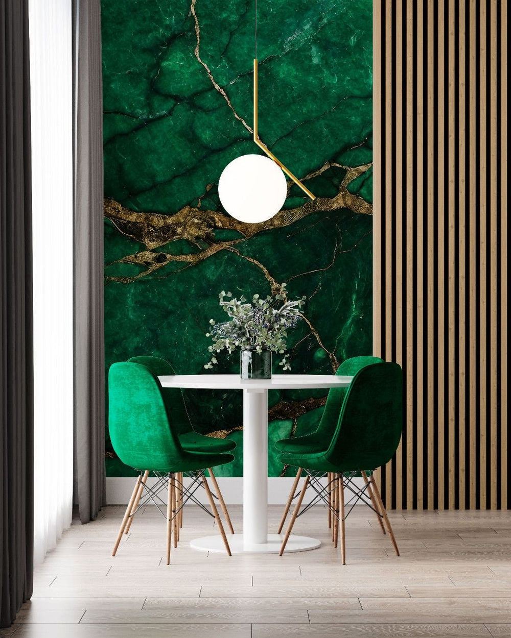 Fototapet personalizat marble cu o marmura in nuante profunde de verde smarald si accente aurii pentru un decor sofisticat emerald marble