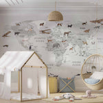 Tapet Personalizat Micii Exploratori cu harta lumii pentru copii cu animale si avioane in nuante de gri deschis - LIGHT GREY CONTINENTS