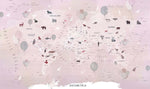 Tapet Personalizat Micii Exploratori cu harta lumii cu animale si baloane pe un fundal roz texturat - PINK TEXTURED ANIMALS MAP