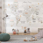 Tapet Personalizat Micii Exploratori cu harta lumii pentru copii si fundal in dungi grej - GREJ STRIPES MAP