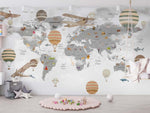 Tapet Personalizat Micii Exploratori cu harta lumii in nuante de gri cu baloane cu aer cald vintage - VINTAGE BALLOONS MAP