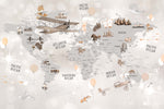 Tapet Personalizat Micii Exploratori cu harta lumii cu vegetatie si avioane pe un fundal gri deschis - SPARKLE GREY MAP