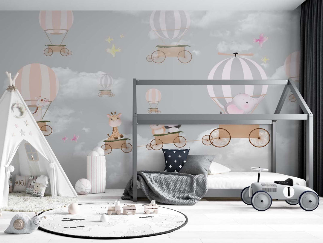 Tapet Personalizat Micii Exploratori cu trenulet de animalute in zbor peste cerul cu nori - BIRDS FLYING HIGH