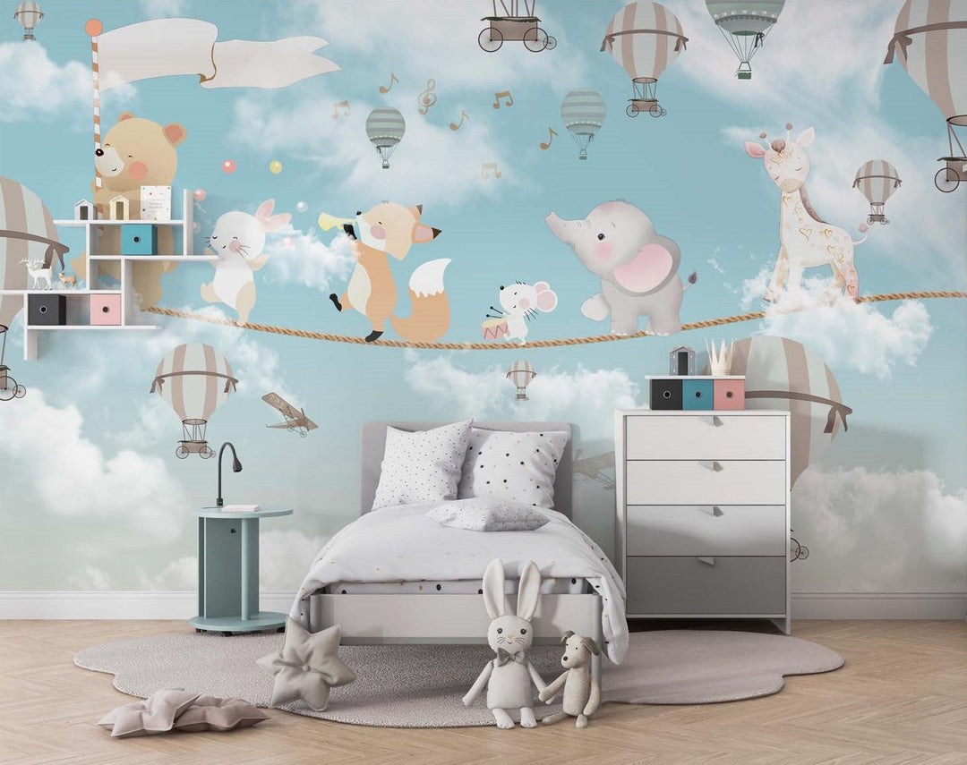 Tapet Personalizat Micii Exploratori cu animalute cantand pe franghie printre baloane cu aer cald - CIRCUS BAND IN THE SKY