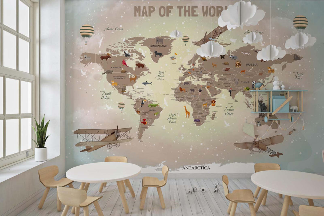 Tapet Personalizat Micii Exploratori cu harta lumii cu animale in nuante gradient de maro si zapada - SNOWY HIGHLIGHT MAP