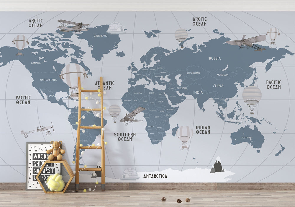 Tapet Personalizat Micii Exploratori cu harta lumii in nuante de albastru si gri - LIGHT BLUE MAP II