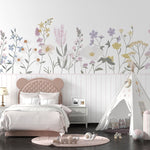 Tapet Personalizat Inspiratie Scandinava pentru Copii cu flori salbatice in nuante de roz si panou alb de lemn - WAINSCOT FLOWERS