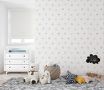 Tapet Personalizat Inspiratie Scandinava pentru Copii cu pattern de stelute gri, aurii si roz pe fundal alb - CRAYON STAR PATTERN