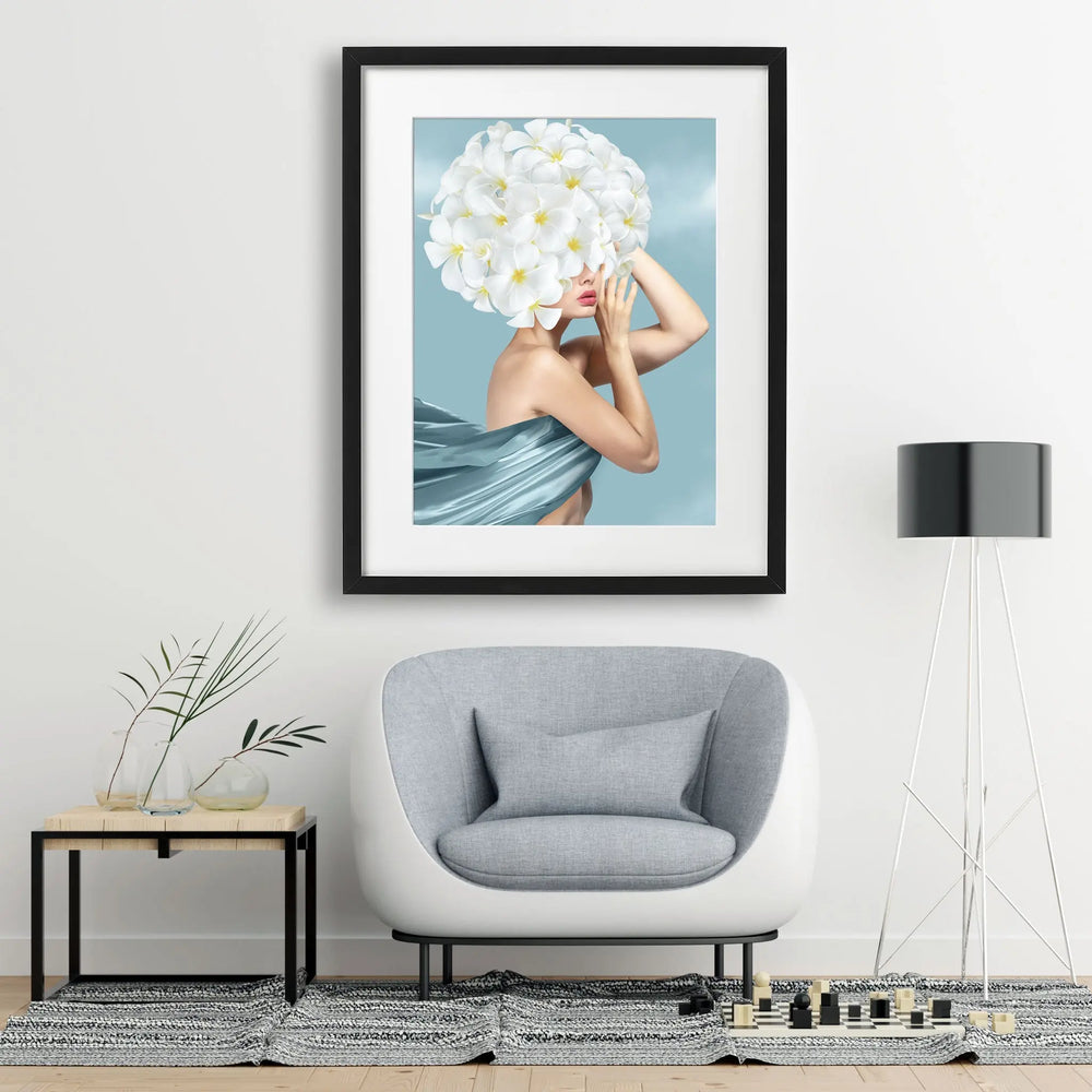 Tablou cu rama prezinta un portret fantezie al unei tinere femei frumoase care poarta o panza de matase albastra si flori albe in par silken beauty