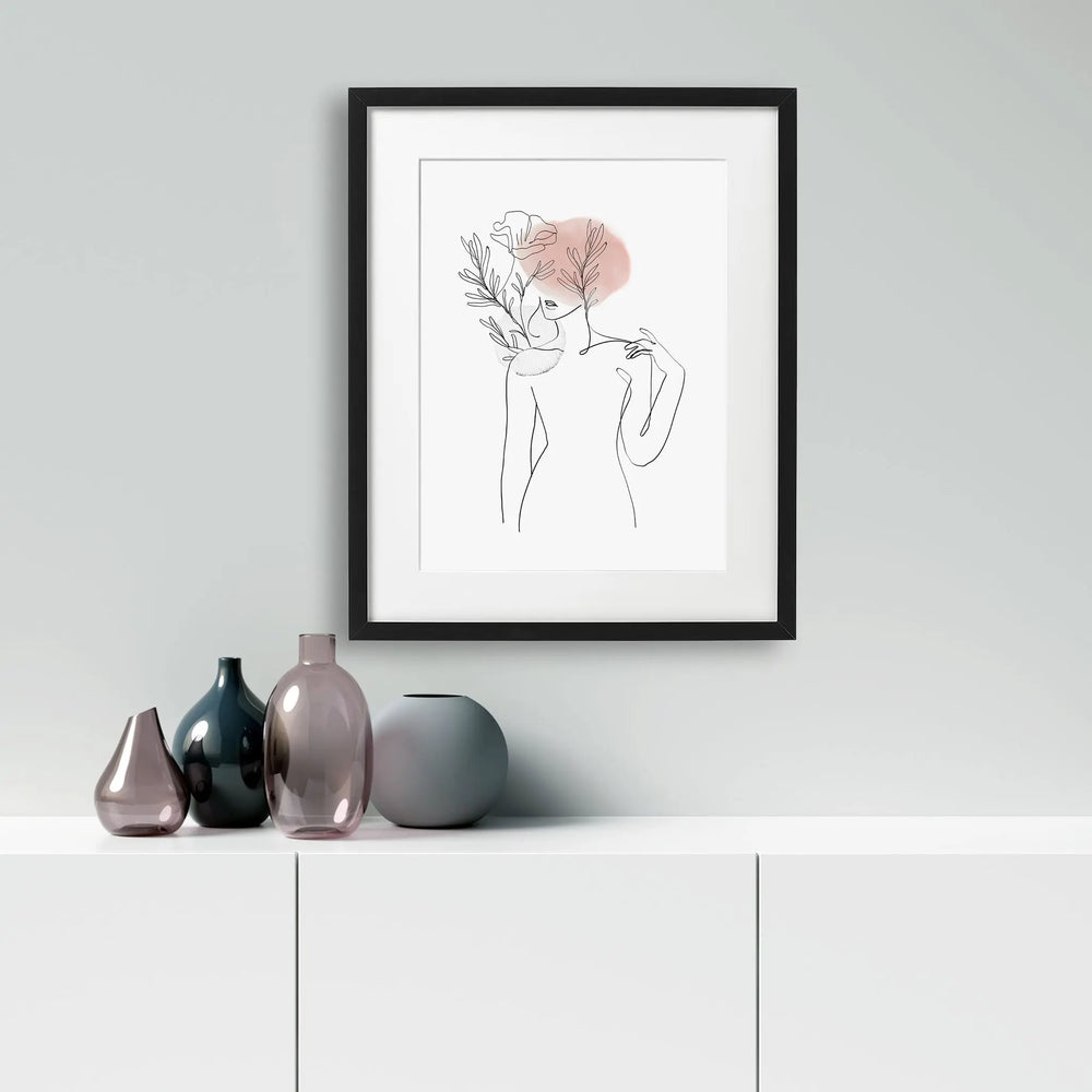 Tablou cu rama care ilustreaza un desen line art cu o silueta feminina aesthetic feminine