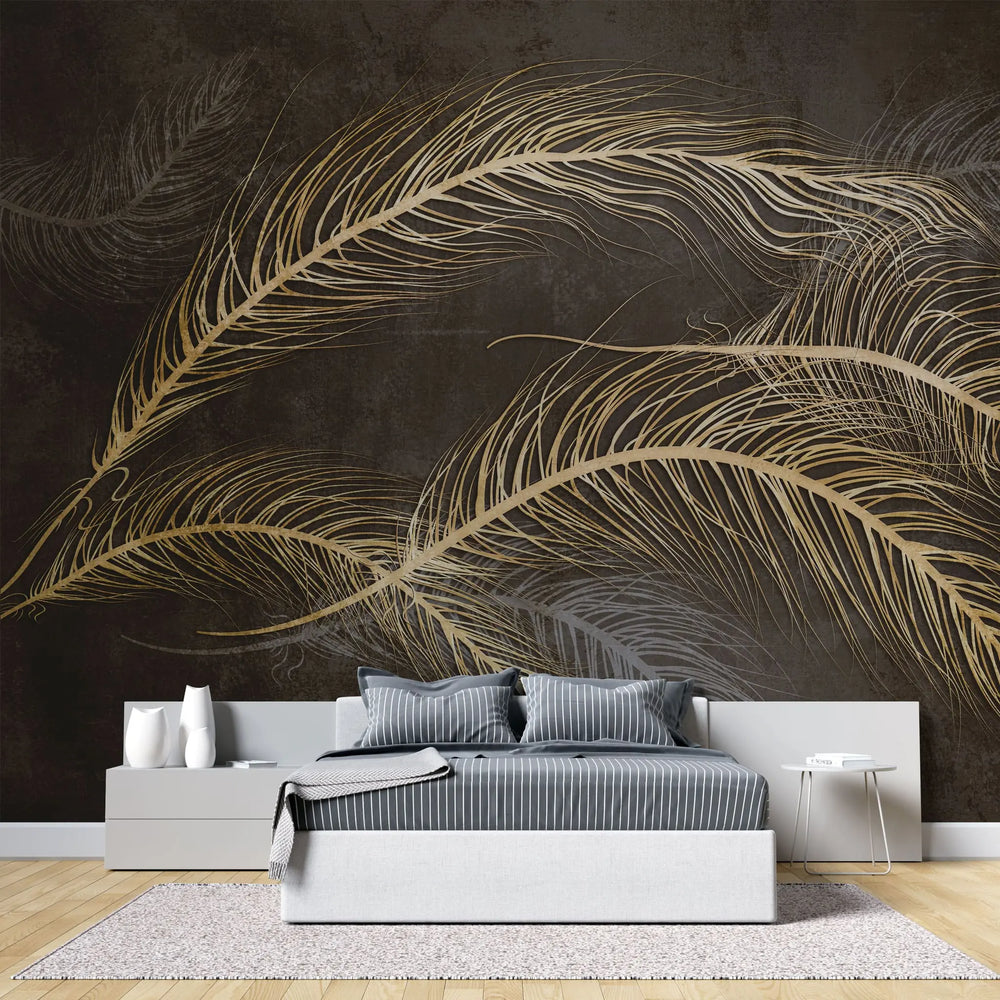Tapet personalizat fine art cu pene aurii pe un fundal pamantiu muddy feathers