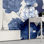 Tapet personalizat floral cu trandafiri albastri pe un fundal alb blue roses