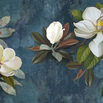 Tapet personalizat floral cu flori de magnolie alba pe fundal albastru inchis vintage magnolia
