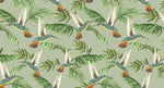 Tapet personalizat cu frunze tropicale de palmier si pasari exotice jacamar pe un fundal verde wildlife jacamar