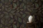 Tapet personalizat leaf cu frunze verde smarald texturate si conturate in relierf cu auriu textured emerald leaves