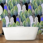 Tapet tropical personalizat cu frunze tropicale colorate verzi albastre si negre intr o combinatie artistica de linii si triunghiuri artistic leaves