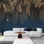 Tapet tropical personalizat cu ramuri de palmier quito aurii pe fundal bleumarin golden burrawong
