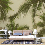 Tapet tropical personalizat cu frunze tropicale de palmieri majestic verzi pe fundal cald insorit golden hour