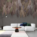 Tapet tropical personalizat cu frunze tropicale in diverse nuante rozalii aurii si maronii pe fundal maro inchis texturat tropical boho