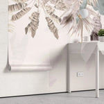 Tapet tropical personalizat cu selectie de plante si frunze tropicale in nuante roz gold pe fundal pastel tropical rose gold