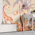 Tapet personalizat jungla amazoniana pentru copii cu palmieri bananieri aurii agave zebre maimute girafe flamingo papagali si pasari tropicale in nuante calde aurii si albastre golden amazon