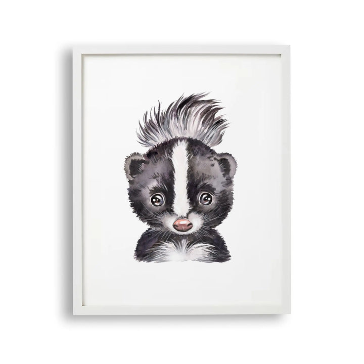 Tablou cu rama pentru copii care ilustreaza un pui de sconcs pictat cu acuarela baby skunk