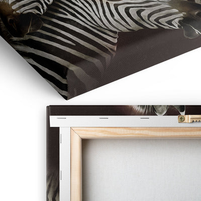 tablou-canvas-pentru-copii-care-prezinta-doua-zebre-imbratisate-zebras